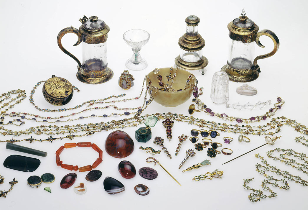 Selection of gemstones, jewellery and precious objects from the Cheapside hoard.