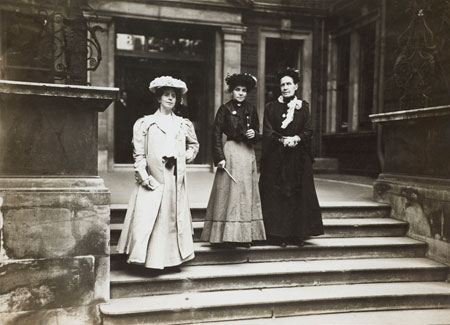 The first Suffragettes imprisoned in Holloway.