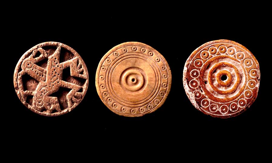 Medieval game pieces like this were used in a game called 'tables'. Picturechase no: 000582.