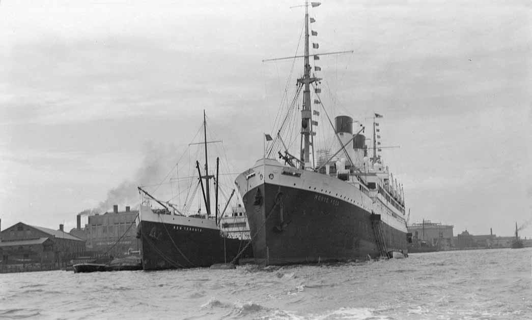 Miscellaneous Views: The Hamburg-Lloyd liner 'Monte Rosa' at the Greenwich Tier, on 8th September, 1934.
