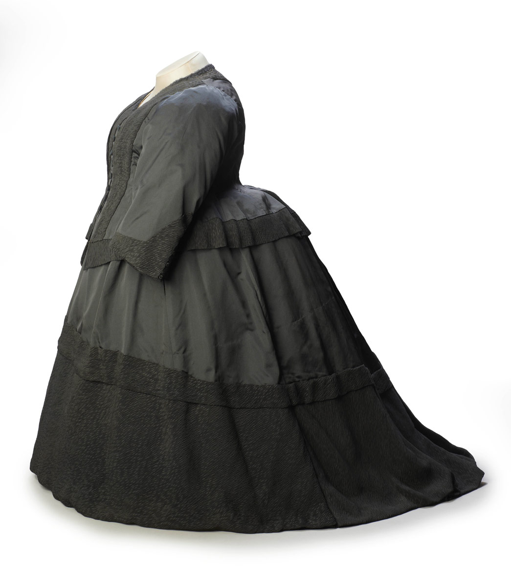 Queen Victoria's mourning dress