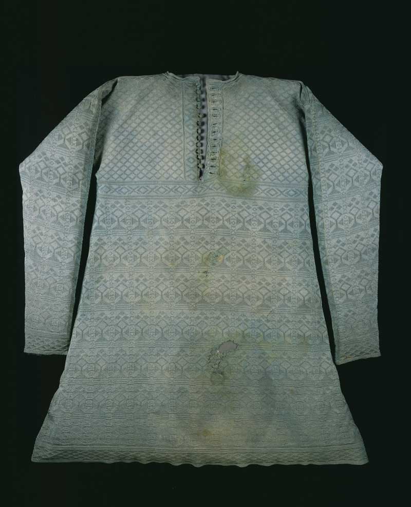 The stains on the front are believed to be blood, but forensic tests in the 1950s and 1980s failed to prove this conclusively.