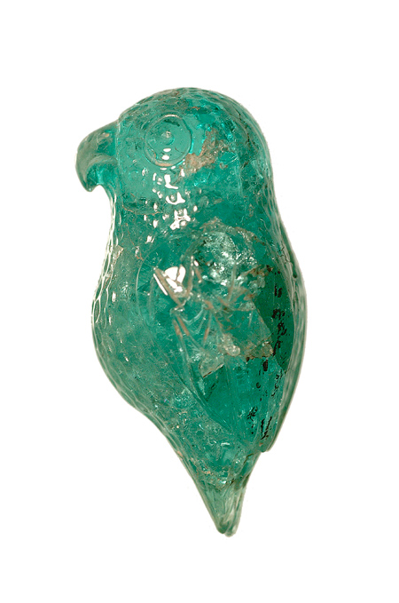 Emerald stone carved in to the form of a parrot. Part of the Cheapside Hoard.
