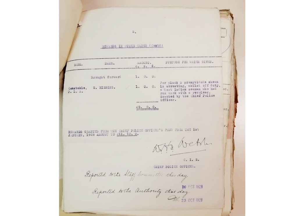 The official entry from 1928, recording the incident with “a West Indian seaman” and Constable Ribbins. (Courtesy: PLA archive)
