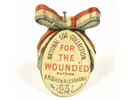 A WW1 charity lapel, sold to raise money for the ‘National Egg Collection’. (ID no.: 80.525/303)