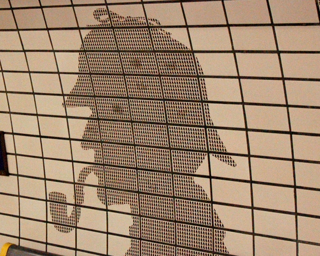 The Sherlock Holmes silhouettes at the Baker Street station are quite stunning. (Courtesy Wikimedia Commons)
